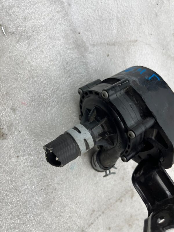 2016-2020 Tesla Model S MS Electric Auxiliary Coolant Water Pump w/ Bracket Assy