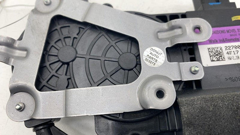 PT01249248 C ⭕ 2025 Rivian R1S Rear Left 2nd Row Seat Walk-in & Remote Module LH PT01249248-C