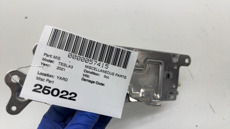 107974900D ⭕ 2017-2023 Tesla Model 3 Harman Becker Radio FM/HD Receiver Module 1079749-00-D