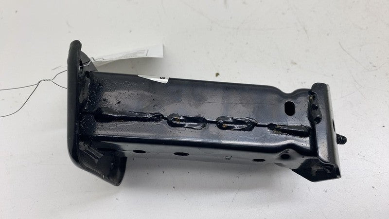 ⭕ 23-24 Toyota Prius Front Driver Side Reinforcement Bumper Bracket Su