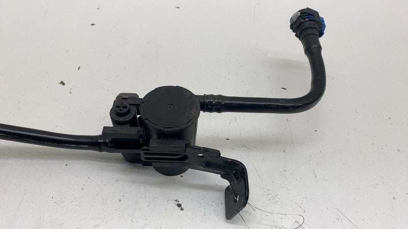 6599350 ⭕ 25 Chevrolet Silverado 1500 Fuel Vapor Canister Solenoid Valve w/ Hose 6599350