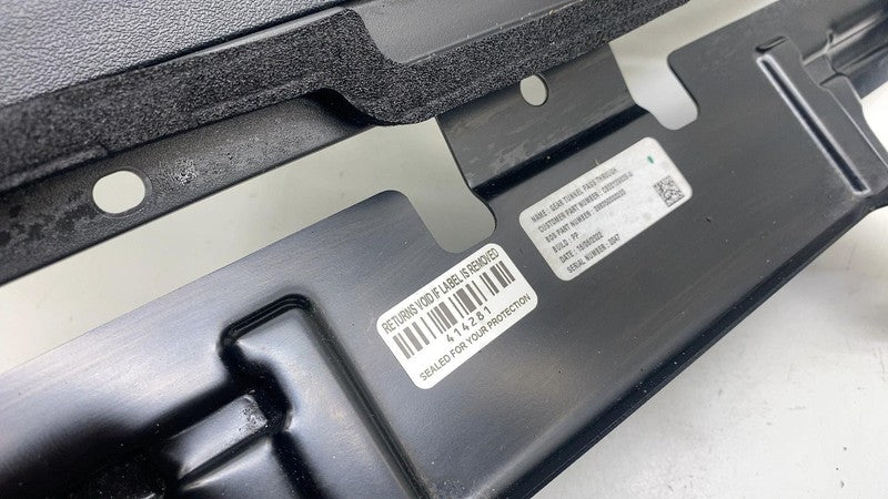 C800139938-A ⭕ 2022 2023 2024 Rivian R1T Rear Seat Back Panel Storage Door Cover C800139938-A