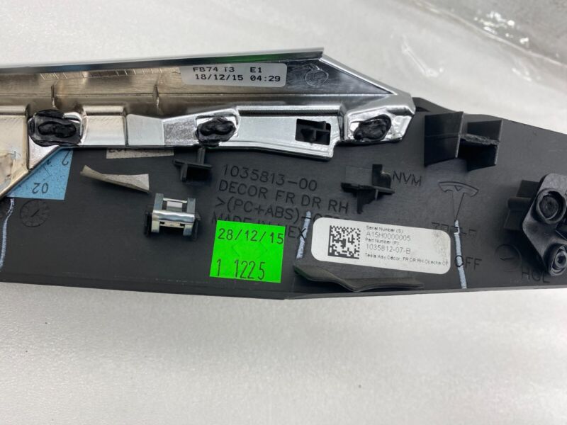 103581207B ⭕ 2016-2020 Tesla Model X Front Side Door Decor Trim Obeche Right 1035812-07-B