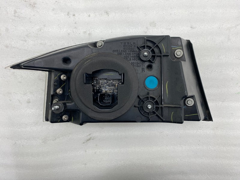 600591900C ⭕ 2012-2022 Tesla Model S Rear Taillight LED Outer Tail Lamp Right 6005919-00-C