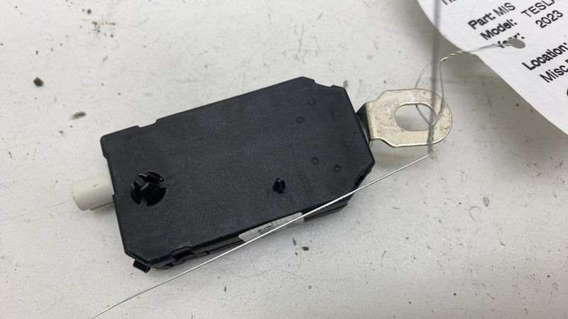 ⭕ 17-23 Tesla Model 3 Y Infotainment Antenna Amplifier AMP Radio FM 10