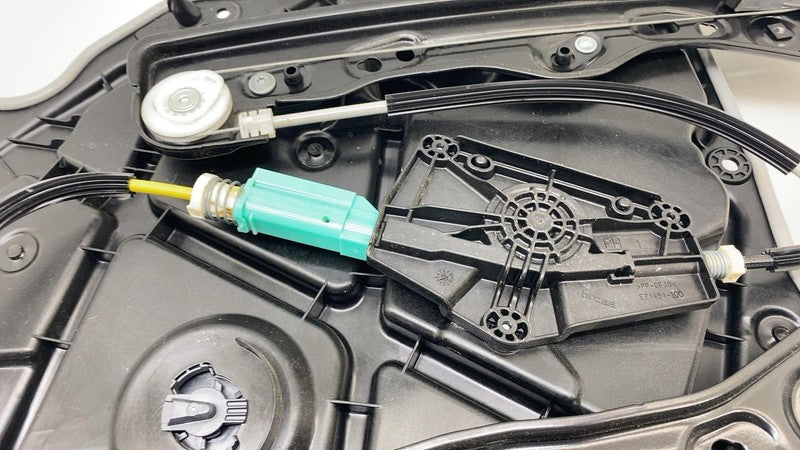 ⭕ 20-23 Tesla Model Y Rear Passenger Right Window Regulator & Motor 14