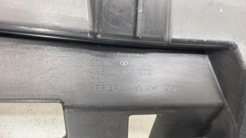 ⭕ 2019-2023 Audi E-Tron Radiator Lower Sight Shield Support Cover 4KE8