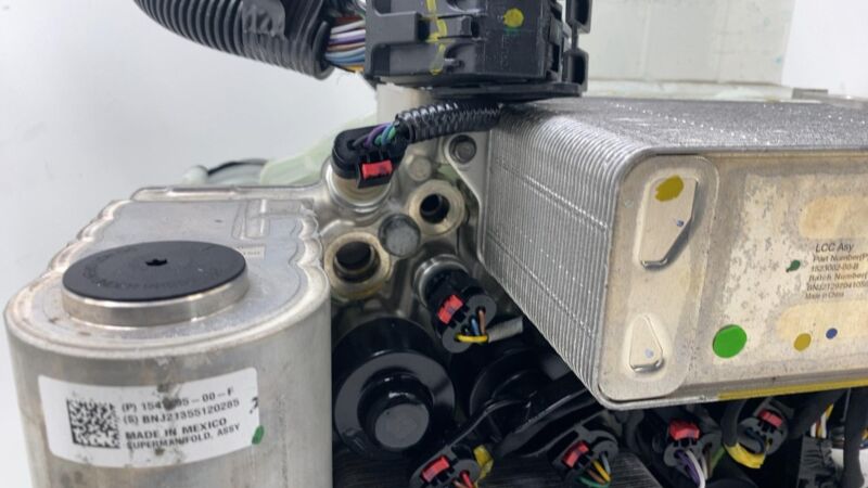 150680300F 20-23 Model Y Supermanifold Refrigerant Chiller + Coolant Reservoir 1523002-00-B