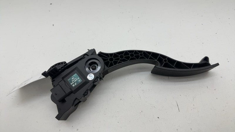 A2463001404Q6 ⭕ 13-19 Mercedes-Benz B-Class Front Driver Gas Accelerator Pedal A2463001404Q6