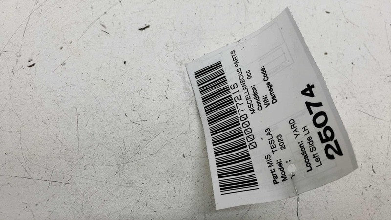1100437-00-E ⭕ 2017-2023 Tesla Model 3 Left B-Pillar Applique Glass Trim Molding 1100437-00-E