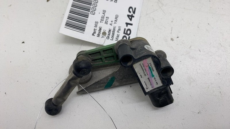 ⭕ 2012-2015 Tesla Model S Front Right Air Ride Height Level Sensor 600