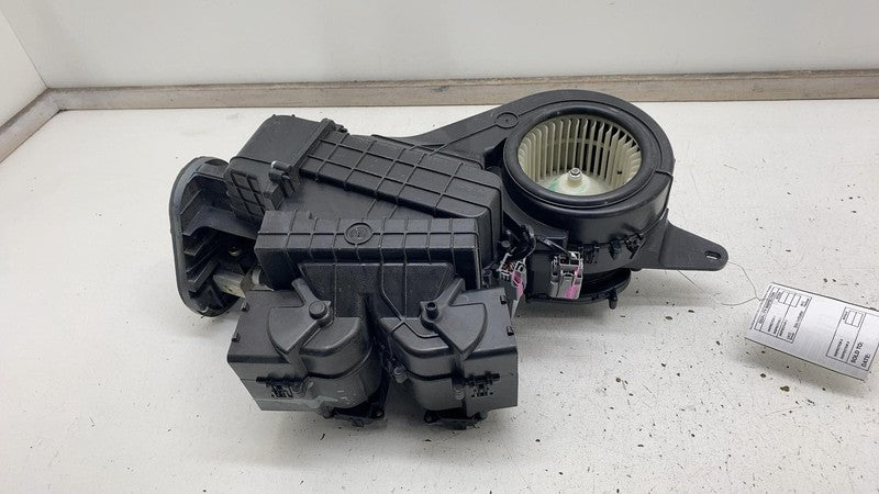 PT00014242 2022 2023 2024 Rivian R1S Rear HVAC Climate Heater Box Housing w/ Blower Motor