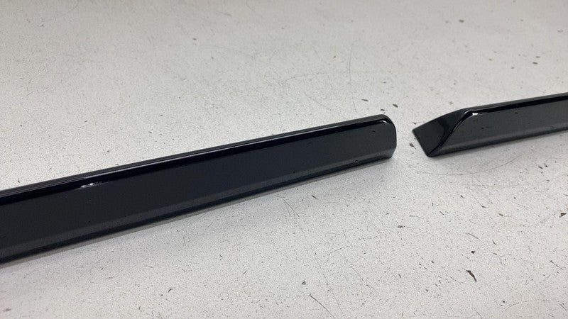 PT00012533E ⭕️ 22-24 Rivian R1T Rear Left & Right C-Pillar Outer Trim PT00012533 / PT0001253