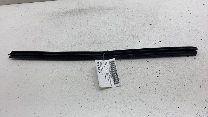 ⭕ 17-20 Maserati Levante Front Left Door Window Inner Weatherstrip Rubber Seal