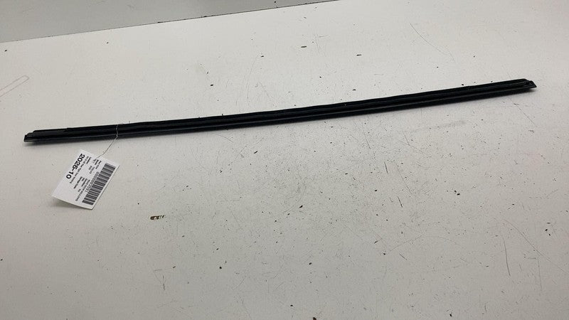 ⭕ 2021-2025 Tesla Model 3 Rear Right Door Window Outer Belt Molding 10