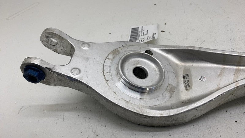 PT01147637A ⭕ 2025 Rivian R1S Front Right Suspension Lower Control Arm AWD OEM PT01147637-A