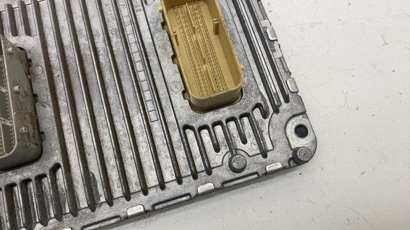 68330910AA ⭕ 2018-2019 Chrysler Pacifica Engine Control Module ECM Unit Assembly 68330910AA