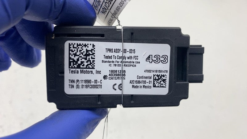 1118580 00 C 2017-2023 Tesla Model 3 M3 Tire Pressure Monitoring Module Sensor TPMS Receiver