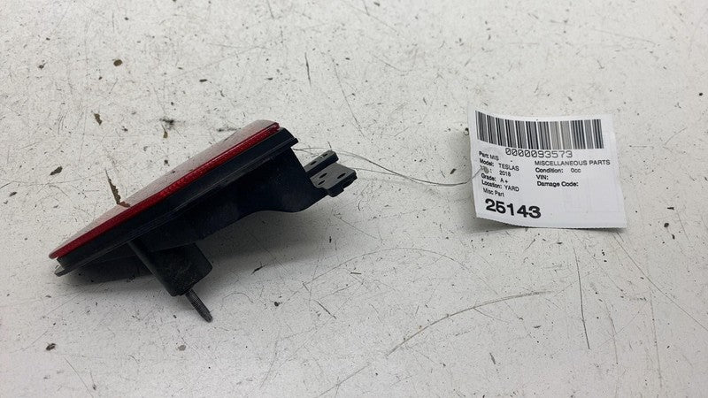 ⭕ 2012-2025 Tesla Model S Rear Right Taillight Tail Lamp Reflector 102