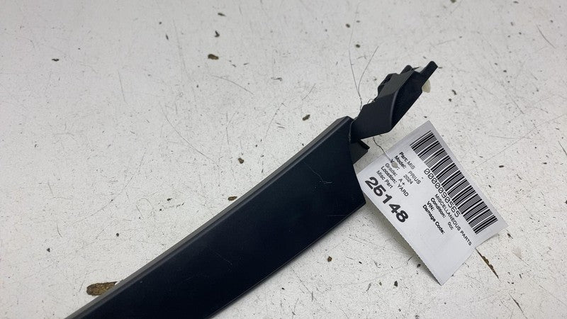 ⭕ 2023-2025 Toyota Prius Front Right Door Window Frame Trim Cover  676