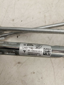 ⭕ 2020-2024 Model Y Front Windshield Wiper Linkage Motor and Module 1490242-00-A