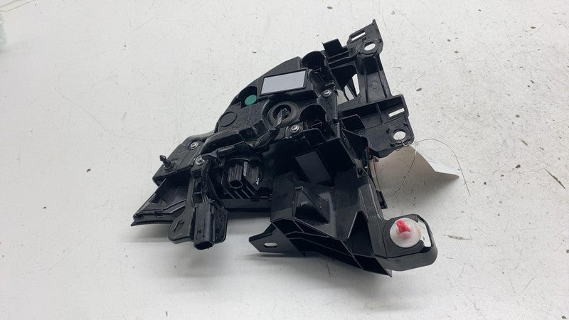 ⭕ 2023-2024 Toyota Prius Rear Right Side Quarter Panel Tail Lamp OEM 8