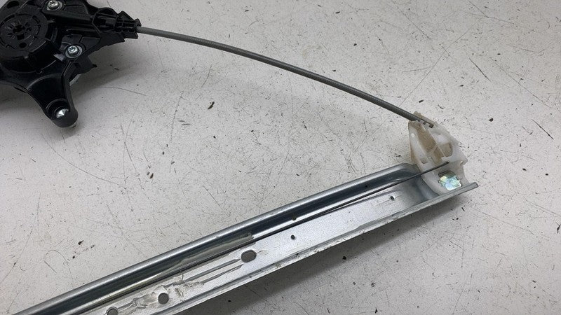 062020-7690 ⭕ 2023-2024 Toyota Prius Front Passenger Right Door Window Regulator & Motor OEM