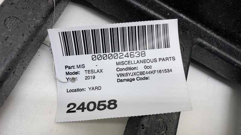 112691200A ⭕ 2016-2020 Tesla Model X Rear Right 2nd Row Floor Foam Pad Spacer 1126912-00-A