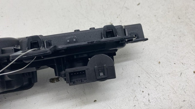 ⭕ 25-26 Tesla Model Y MY Driver Side Instrument Panel Air Vent Left 17