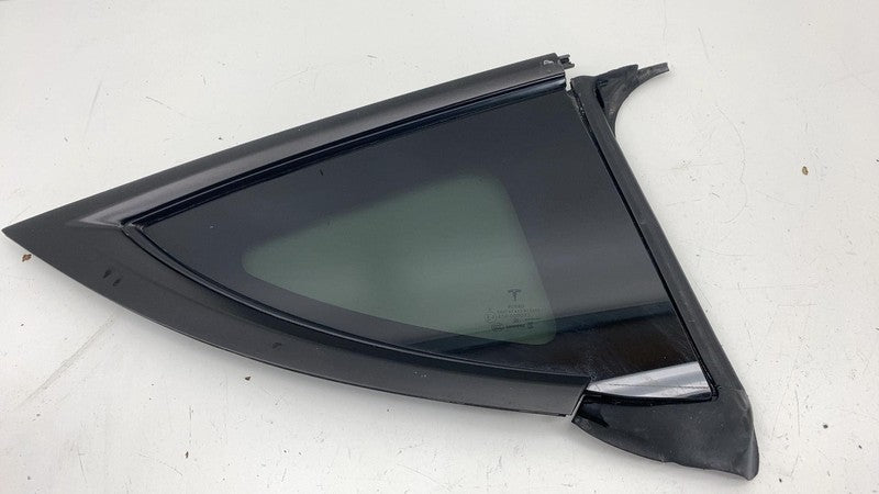 ⭕ 20-23 Model Y Rear Passenger Side Quarter QTR Window Glass Right 149