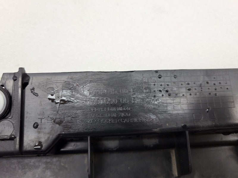 149774500C ⭕ 20-23 Model Y Right Skirt Rocker Molding Panel Carrier Bracket RH 1497745-00-C