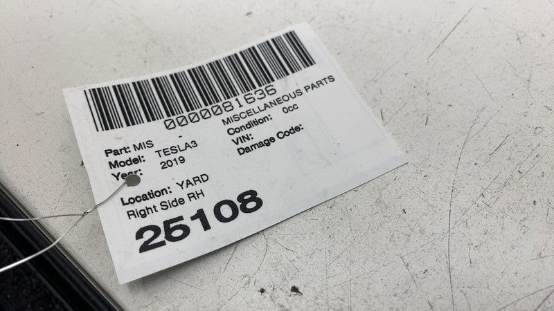 110044100D ⭕17-23 Model 3 Right B-Pillar Applique Glass Trim Molding w/ Camera 1100441-00-D