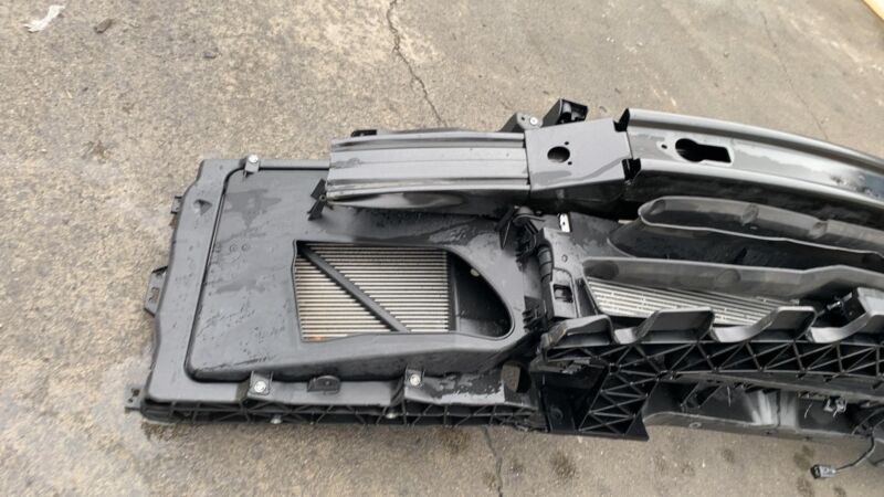 100537100B 2012-2015 Tesla Model S MS Radiator Carrier Core Support Condenser Reinforcement
