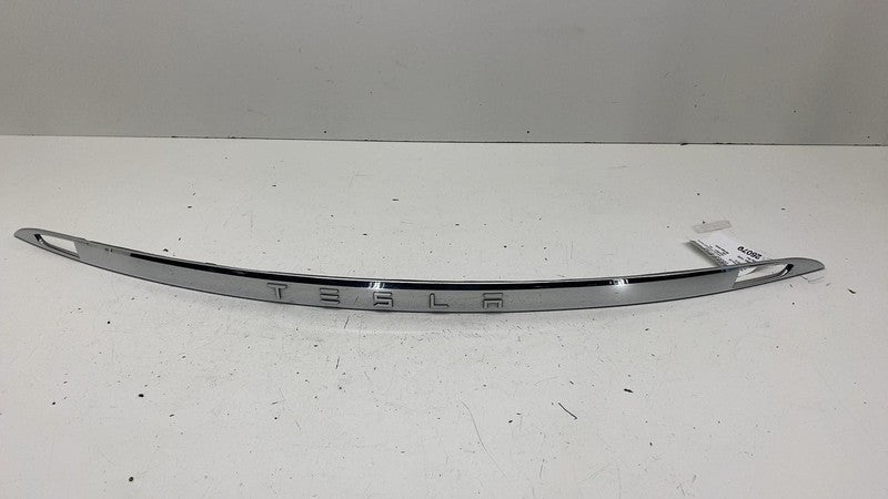 102577600A ⭕ 12-15 Tesla Model S Rear Liftgate Trunk Lid Chrome Trim Molding 1025776-00-A