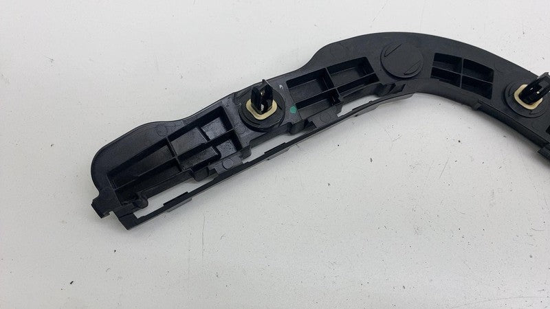 108399100J ⭕ 2017-2023 Model 3 Rear Right Retainer Wing & Tail Light Bracket 1083991-00-J