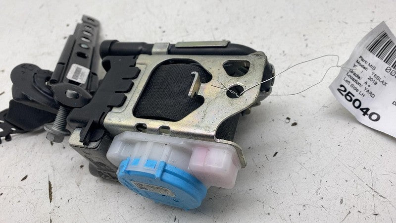 ⭕ 2016-2020 Tesla Model X Front Driver Side 1st Row Seat Belt & Retrac