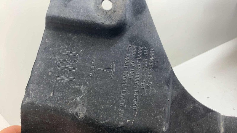 1081582-00-D ⭕ 18-23 Tesla Model 3 Front Right Wheel Fender Liner Splash Shield 1081582-00-D