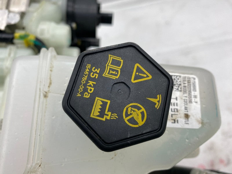 152300700F ⭕20-23 Tesla Model 3 Supermanifold Refrigerant Chiller w/ Reservoir 1549902-00-C