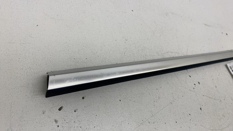 4KE 837 475 ⭕ 2019-2023 Audi E-Tron Quattro Front Left Side Door Window Belt Moulding OEM