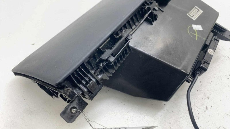 ⭕24-25 Model 3 Dash Instrument Panel Glove Box Storage w/ USB Drive 16