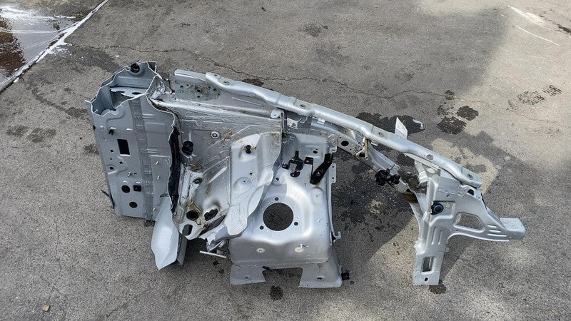 2011-2014 Porsche Cayenne Front Driver Side Structural Apron Cutout Left LH