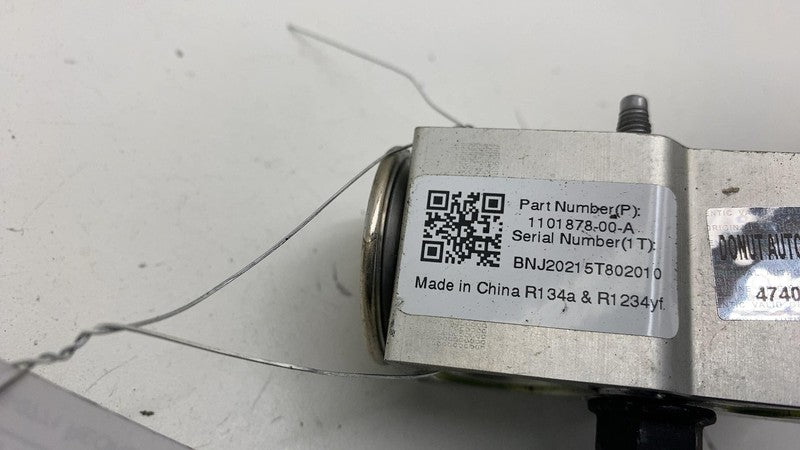 1101878 00 A 2017-2023 Tesla Model 3 M3 Air Conditioner AC HVAC Heater Core Valve Tube Sensor