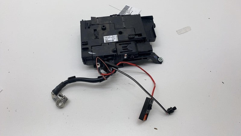 7P0937548H 2011-2018 Porsche Cayenne S Rear Trunk Fuse Relay Junction Box 7P0937548H OEM