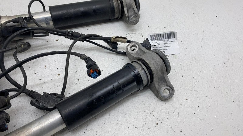 2022-2024 Rivian R1S Rear Left & Right Air Suspension Shock Absorber Strut AWD