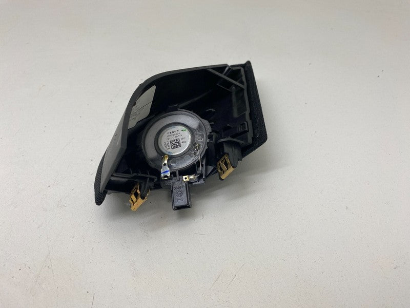 1095657 00 E ⭕17-23 Model 3 Front Driver Side Audio Tweeter & Speaker Cover Left 1095657-00-E