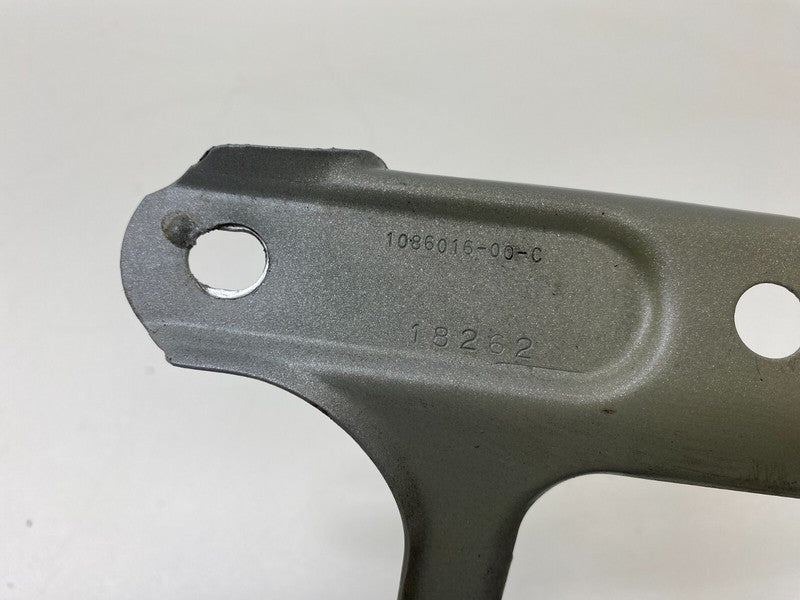 108601600C ⭕2017-2023 Tesla Model 3 Front Side Fender Support Bracket Right RH 1086016-00-C