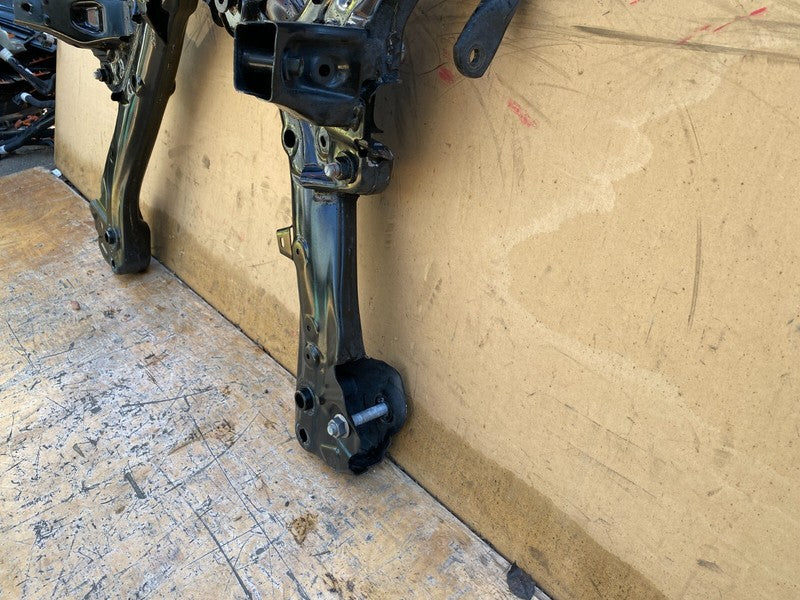 104453100B 20-23 Model Y Front Subframe Crossmember Cradle + Stabilizer Stabar 1044531-00-B