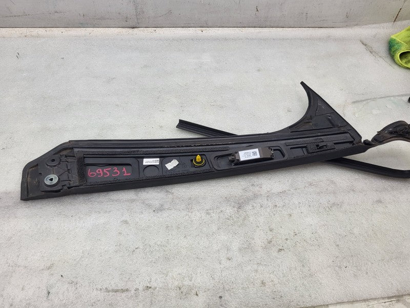 108390200B ⭕16-20 Tesla Model X Right B-Pillar Applique Trim Molding w/ Camera 1092312-98-D