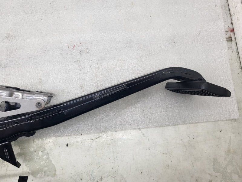 102769100B ⭕ 2016-2020 Tesla Model X MX Front Driver Brake Foot Pedal Assembly 1027691-00-B