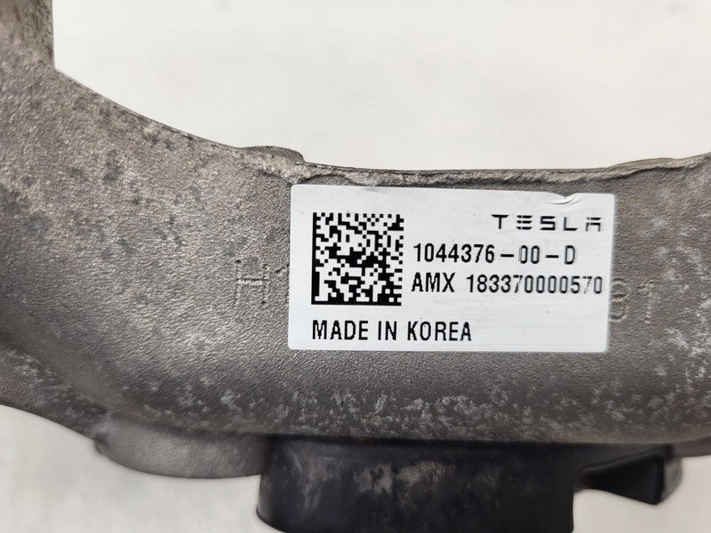 104403600B ⭕17-23 Model 3 Front Passenger Side Upper Strut Mount Bracket Right 1044036-00-B